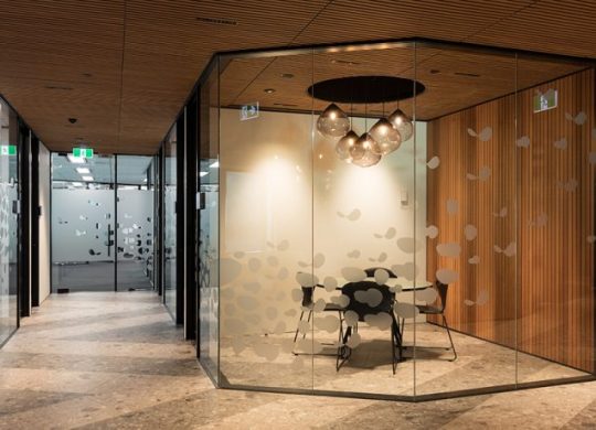 2A4A1774-6_E132-web-690x460